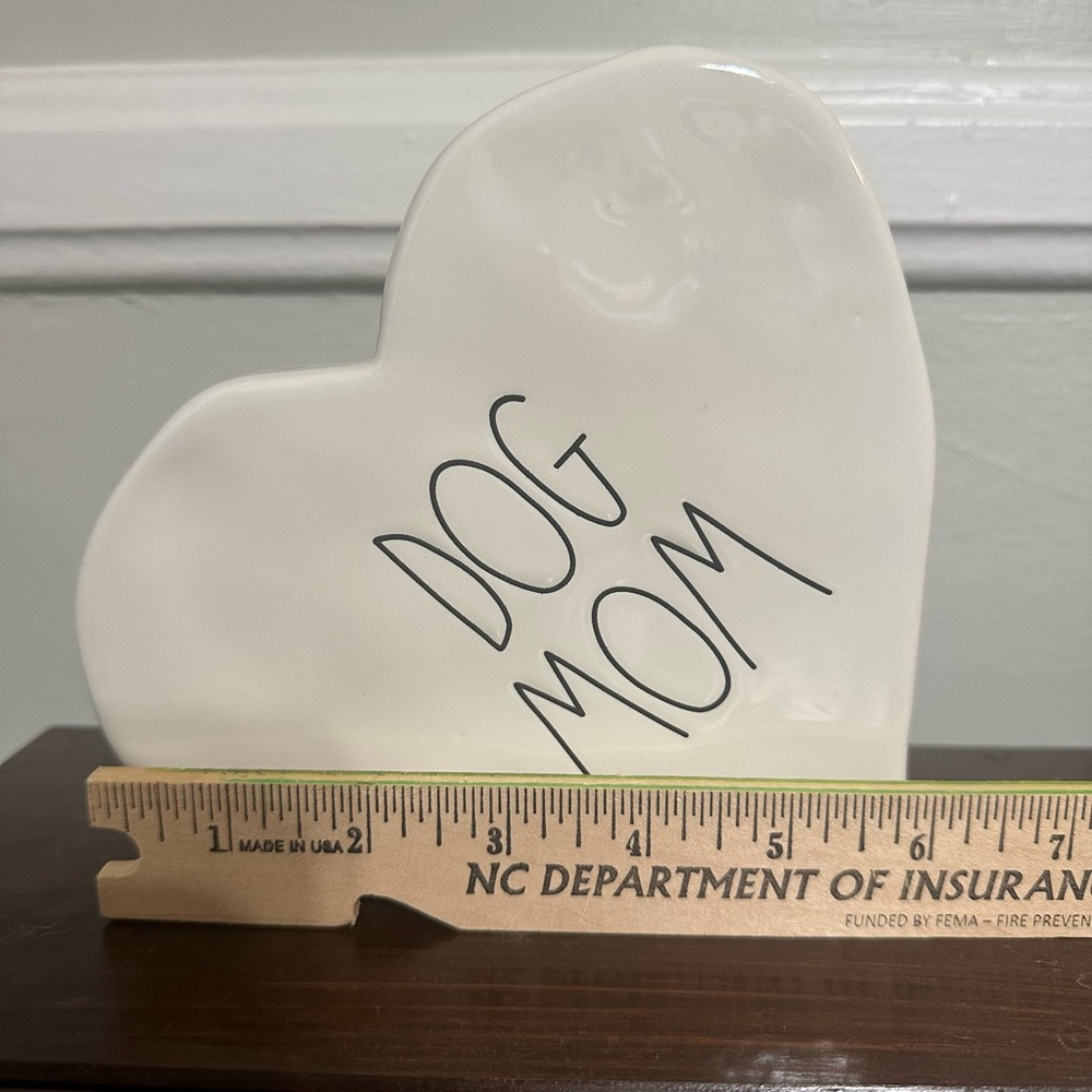 Rae Dunn Dog Mom Heart Sculpture - Picture 7 of 7
